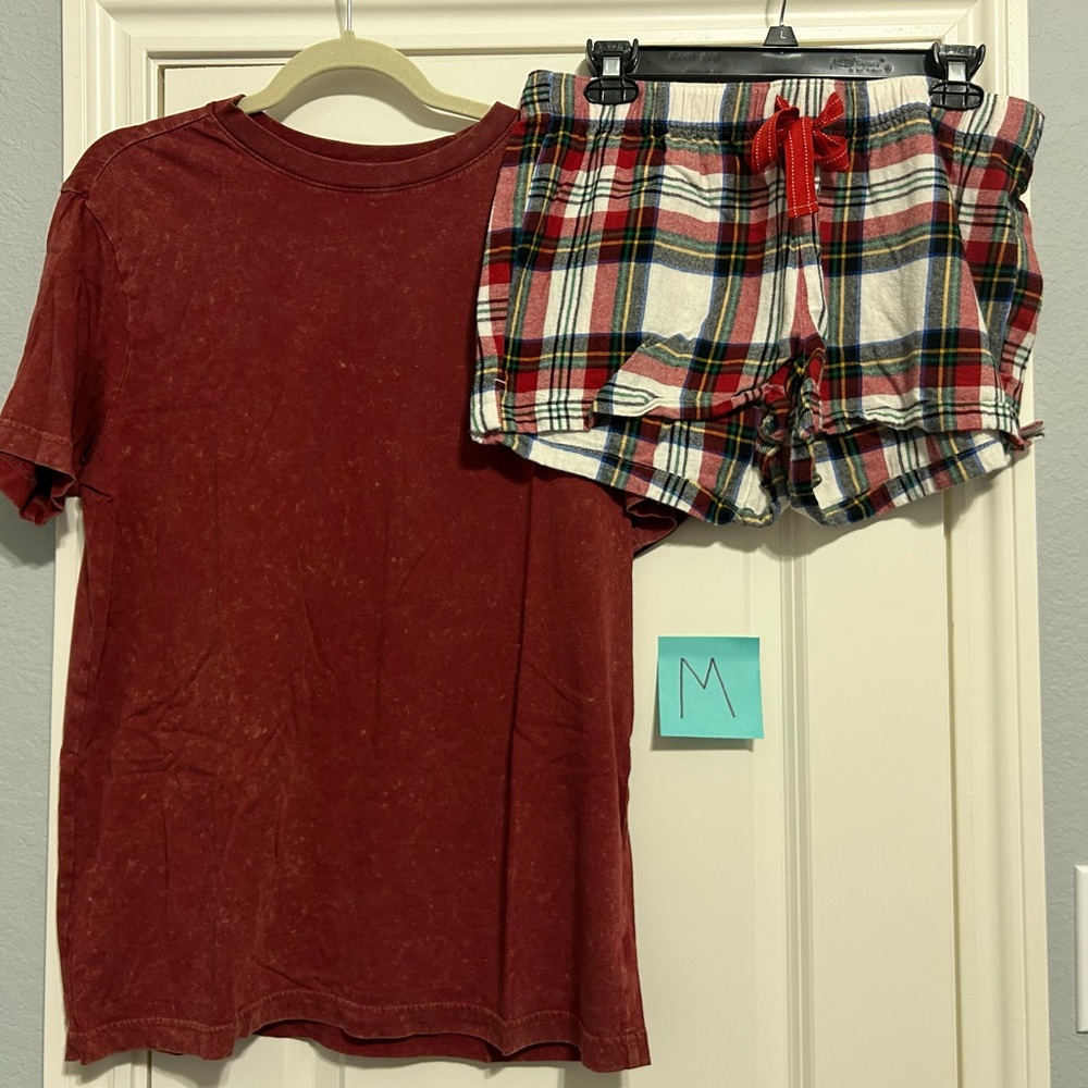 Lounge / Sleep T-Shirt and Plaid Shorts Set